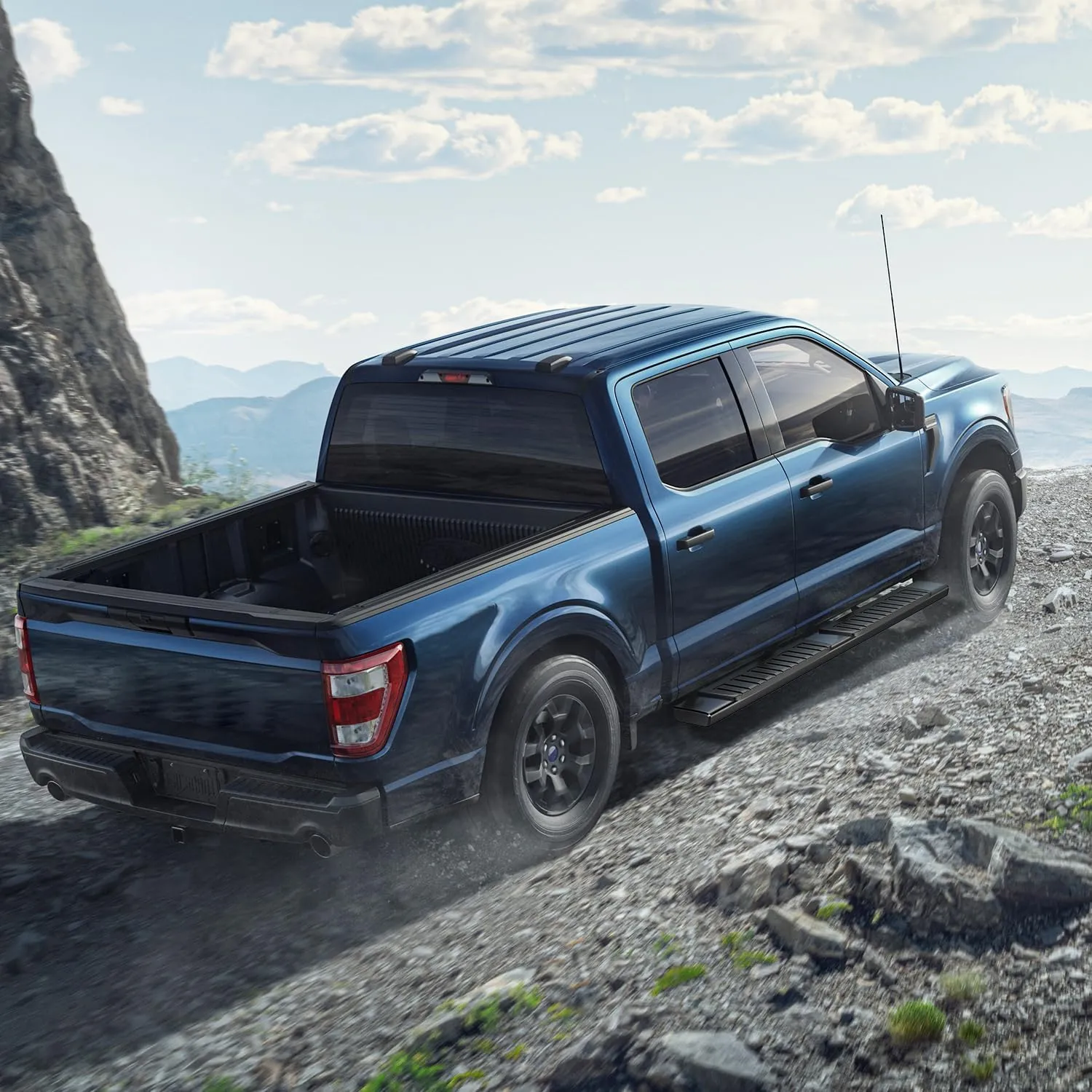2015-2024 Ford F150 SuperCrew Cab Pickup 4 Door 2017-2024 Ford F250 F350 Super Duty Crew Cab 6 Inch Slip-Proof Aluminum Side Step Nerf Bars Running Boards