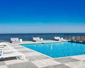Delta Hotels Virginia Beach Bayfront Suites