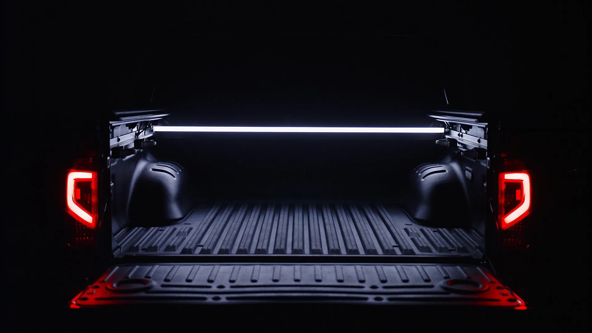 RAM 1500 DT HSP Electric Tonneau Cover 5'7"